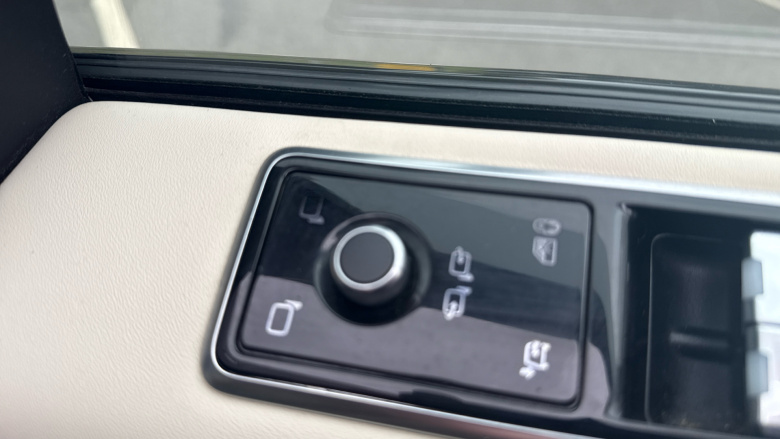 Land Rover Range Rover Sport 3.0 D300 Autobiography Dynamic 5dr Auto Diesel Estate